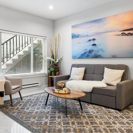 Willow Suite Langley Ngoại thất bức ảnh