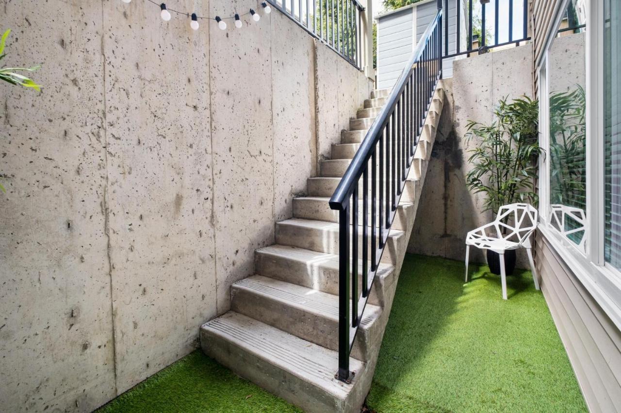 Willow Suite Langley Ngoại thất bức ảnh