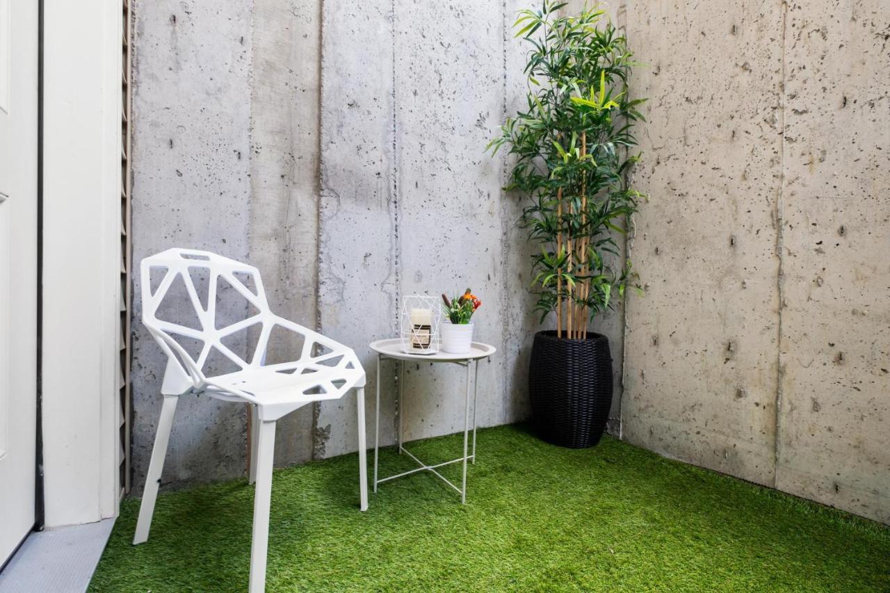 Willow Suite Langley Ngoại thất bức ảnh