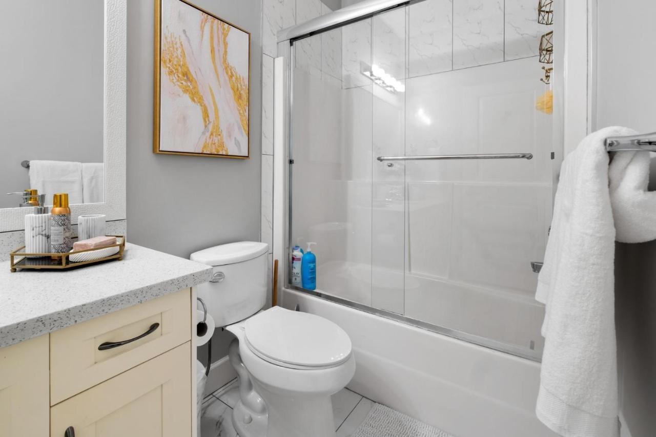 Willow Suite Langley Ngoại thất bức ảnh