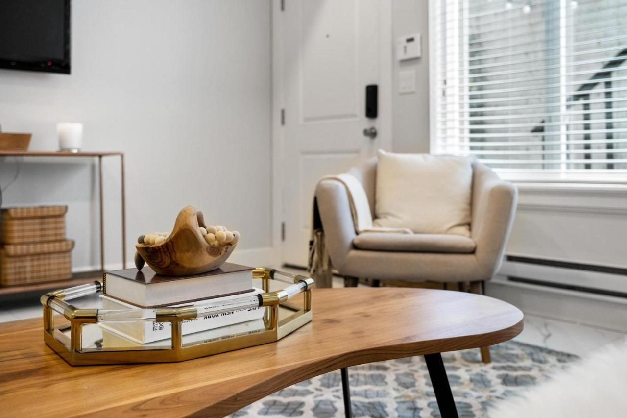 Willow Suite Langley Ngoại thất bức ảnh