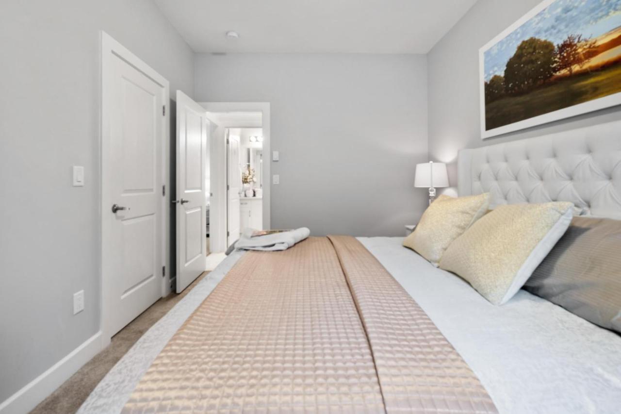 Willow Suite Langley Ngoại thất bức ảnh
