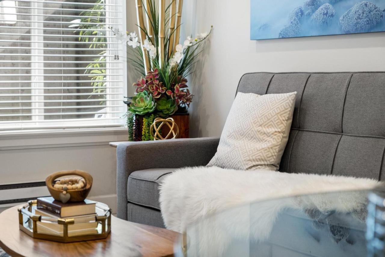 Willow Suite Langley Ngoại thất bức ảnh